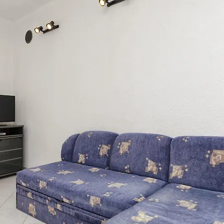 Mime Apartamento Pirovac